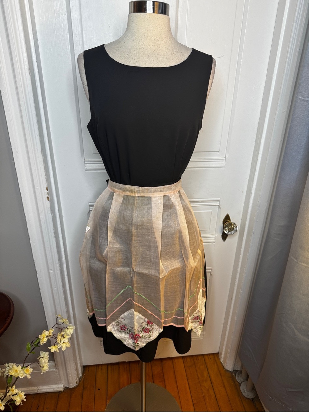 Authentic Vintage 1950s Chiffon Hostess Apron - Unused - Peach, Cream, Floral